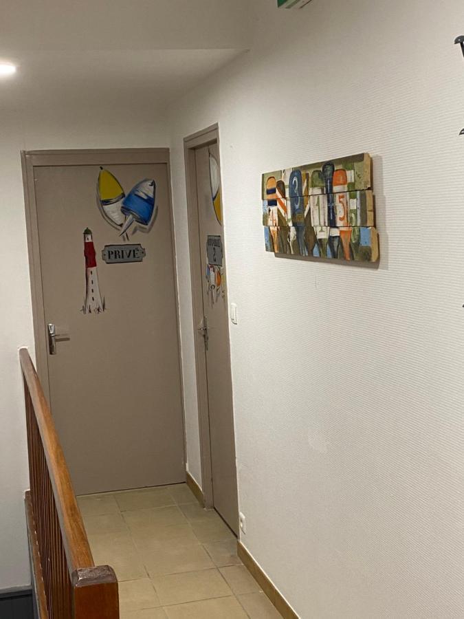 Logis Paul Massy Bed & Breakfast Meschers-sur-Gironde Bagian luar foto