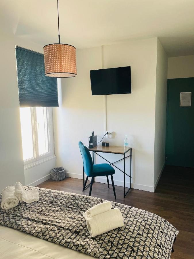Logis Paul Massy Bed & Breakfast Meschers-sur-Gironde Bagian luar foto